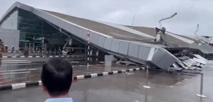 Roof Collapse One Gone at Delhi Airport