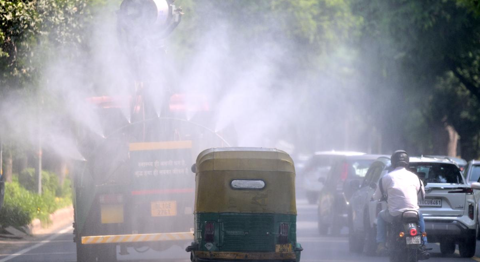 Delhi’s Air Quality Hits ‘Severe’ in Anand Vihar